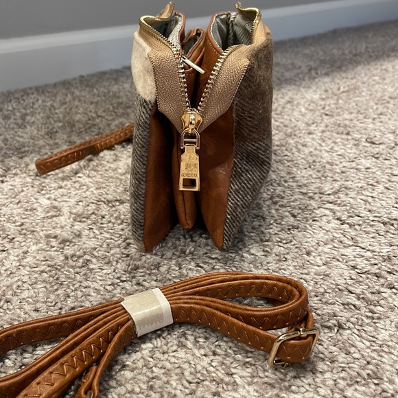 Jen&Co Riley Crossbody - Picture 13 of 15